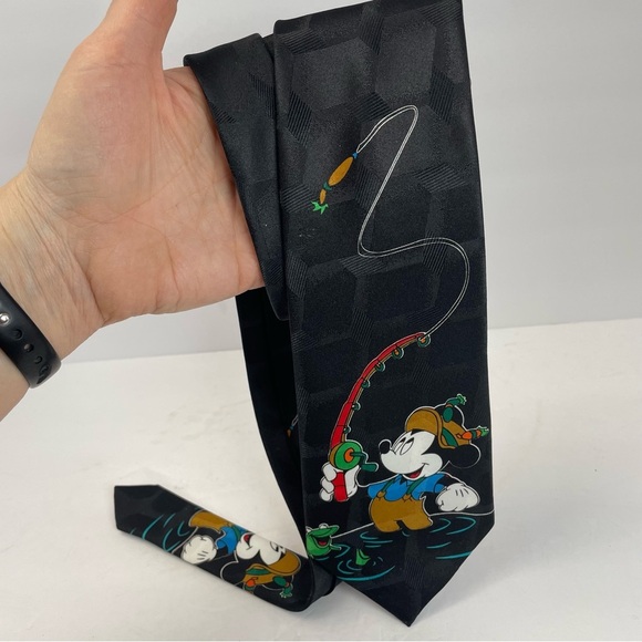 Disney Mickey Unlimited Mickey Mouse Fly Fishing Necktie black - Picture 1 of 7